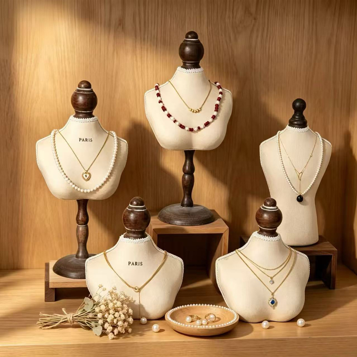 Vintage Wood Necklace Display  - Body Jewelry Holder recension och pris